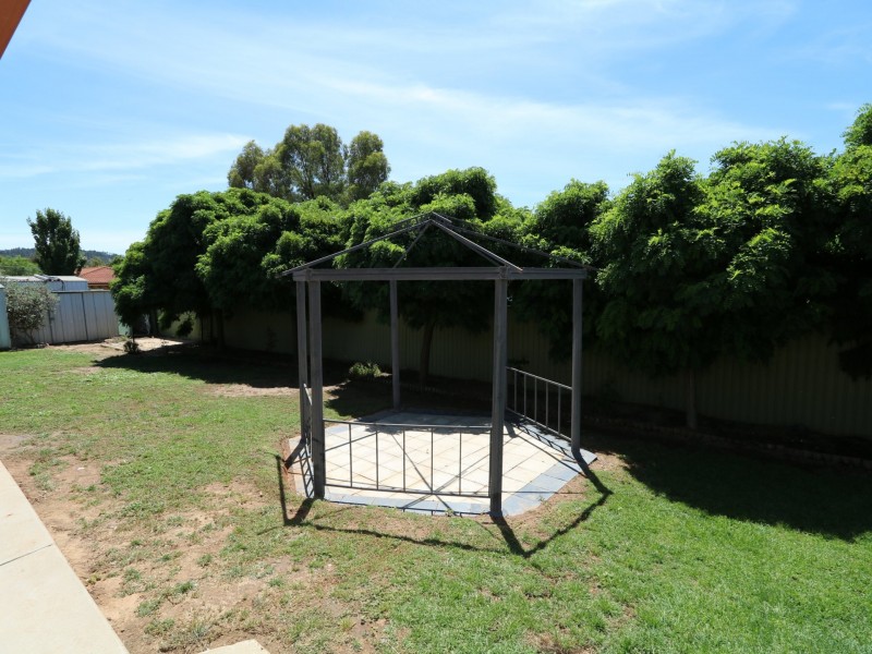 30 Avocet Drive, Estella NSW 2650