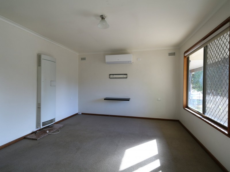 157 Raye Street, Tolland NSW 2650