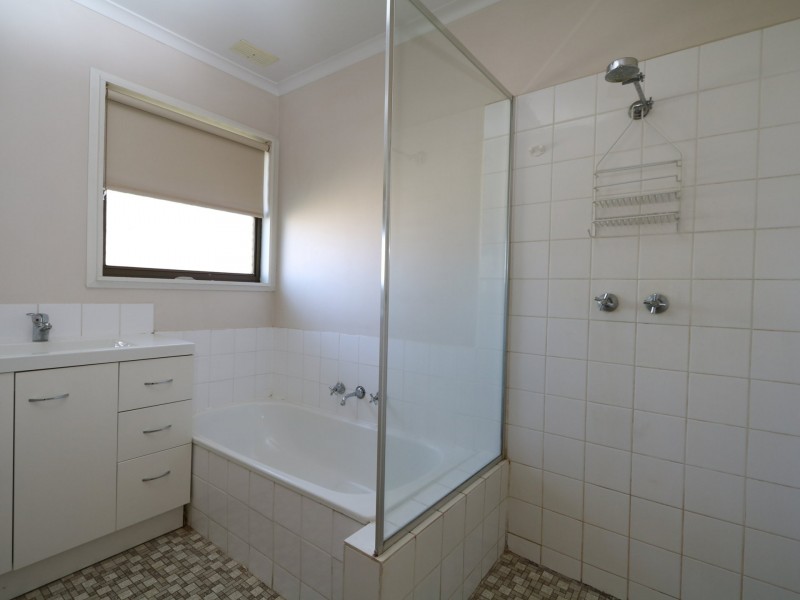 157 Raye Street, Tolland NSW 2650