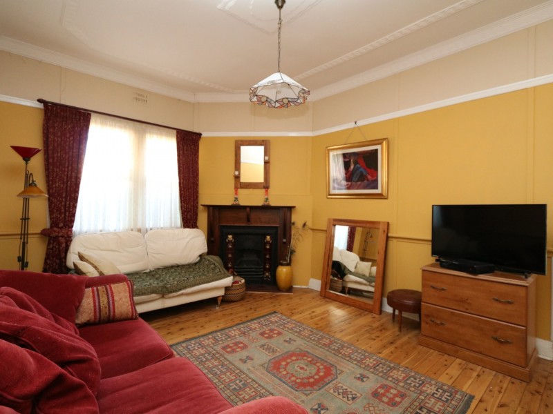 18 Richard Street, Wagga Wagga NSW 2650