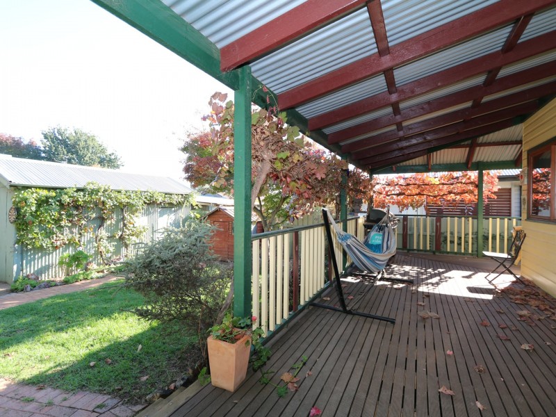 18 Richard Street, Wagga Wagga NSW 2650