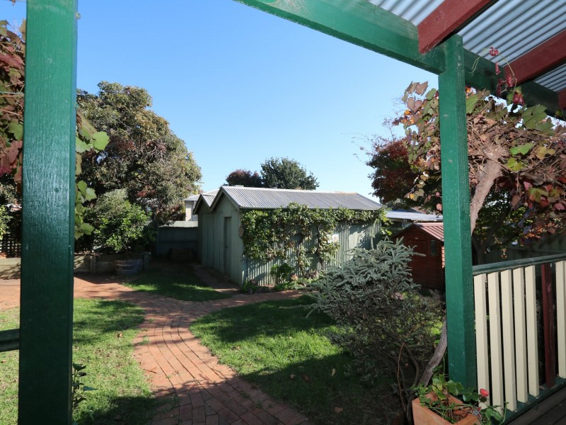 18 Richard Street, Wagga Wagga NSW 2650