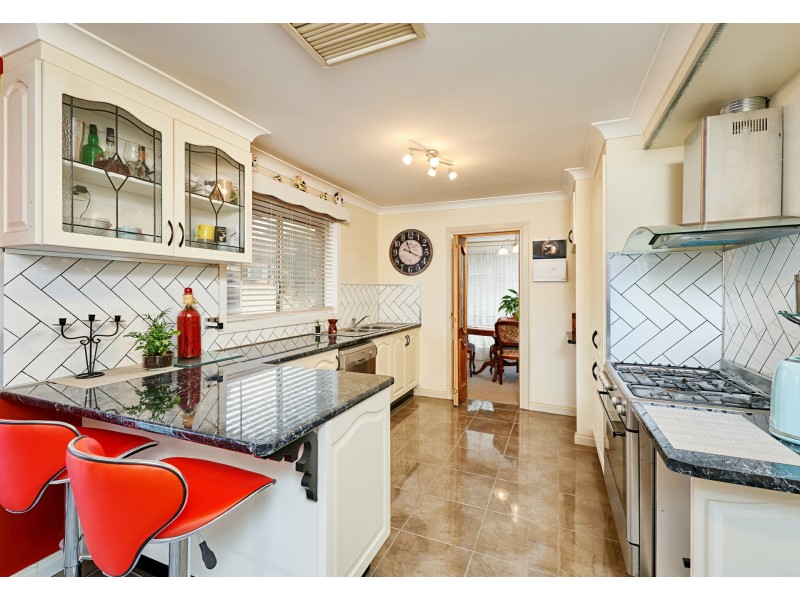 10 Carmody Street, Kooringal NSW 2650