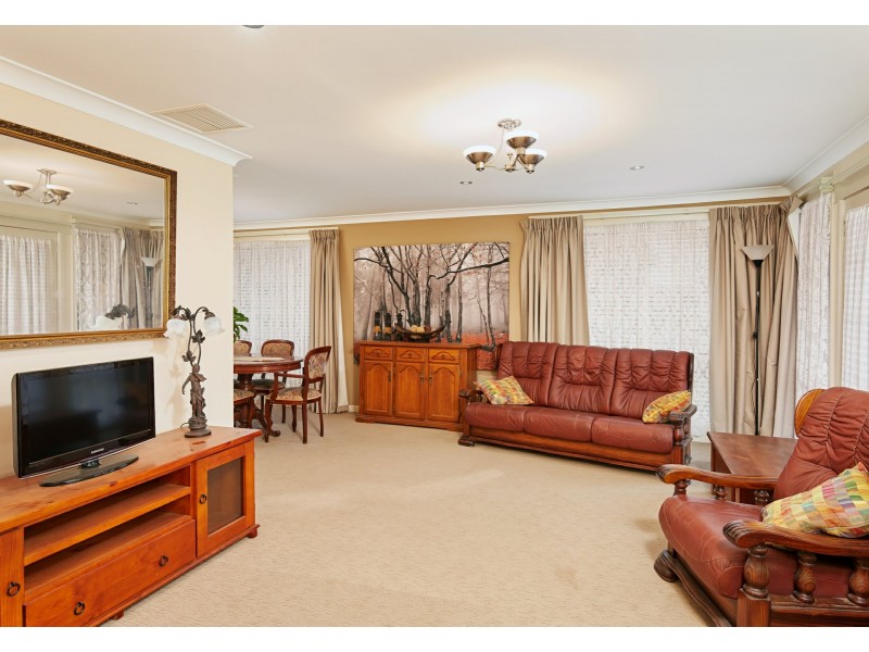 10 Carmody Street, Kooringal NSW 2650