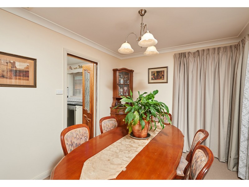 10 Carmody Street, Kooringal NSW 2650