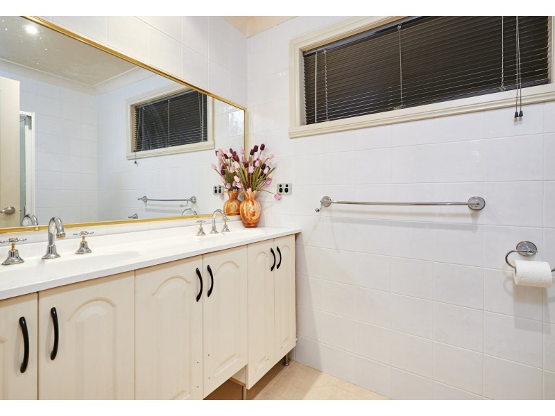 10 Carmody Street, Kooringal NSW 2650