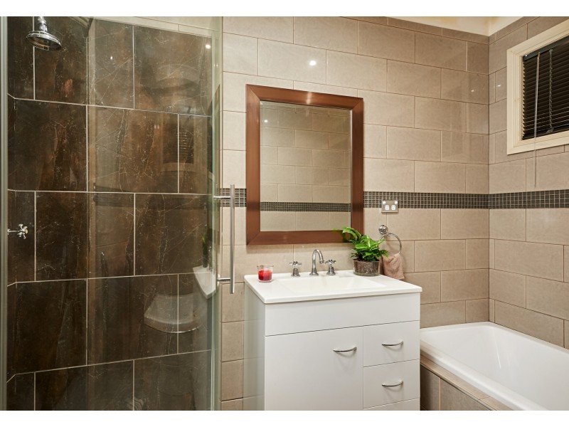 10 Carmody Street, Kooringal NSW 2650