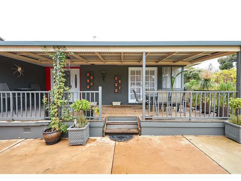 10 Carmody Street, Kooringal NSW 2650