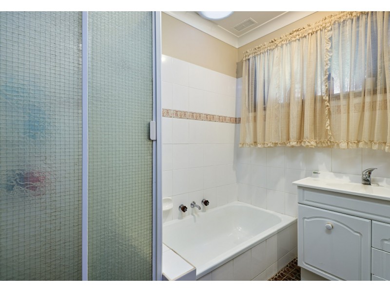 194 Ashmont Avenue, Ashmont NSW 2650