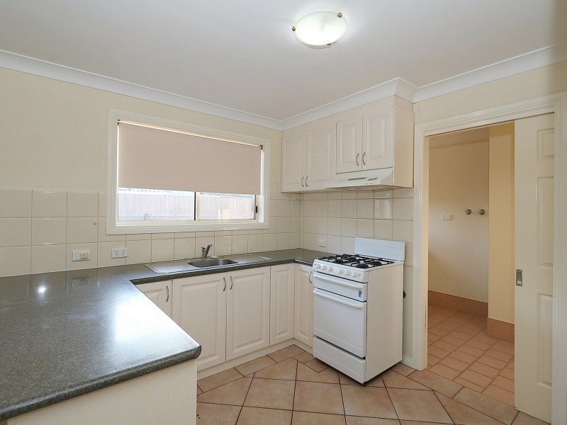 37 Craft Street, Lake Albert NSW 2650