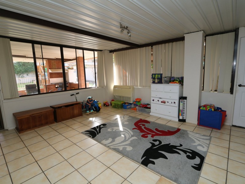 8 Horsley Street, Kooringal NSW 2650