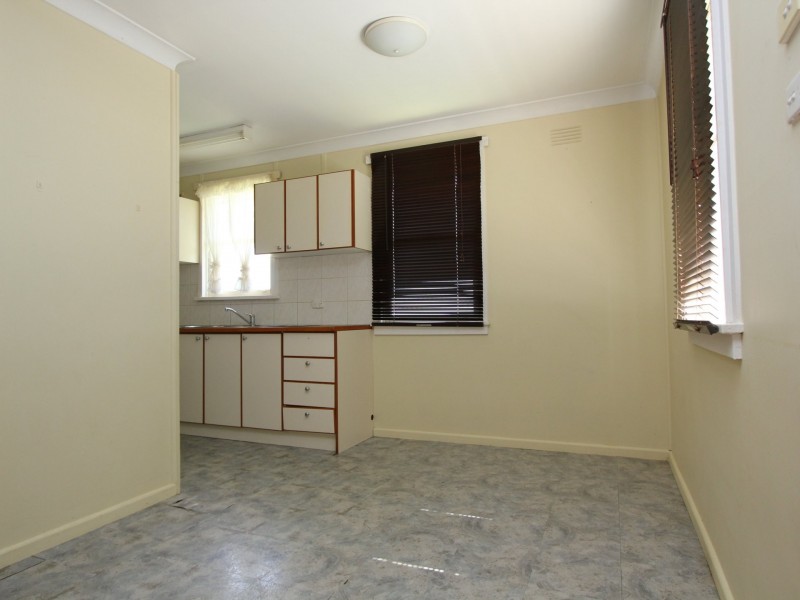 6 Victoria Street, Mount Austin NSW 2650