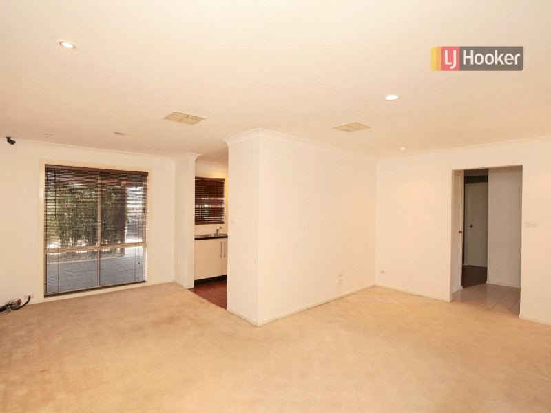 27 O’Connor Street, Tolland NSW 2650