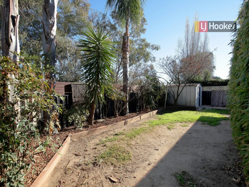 27 O’Connor Street, Tolland NSW 2650