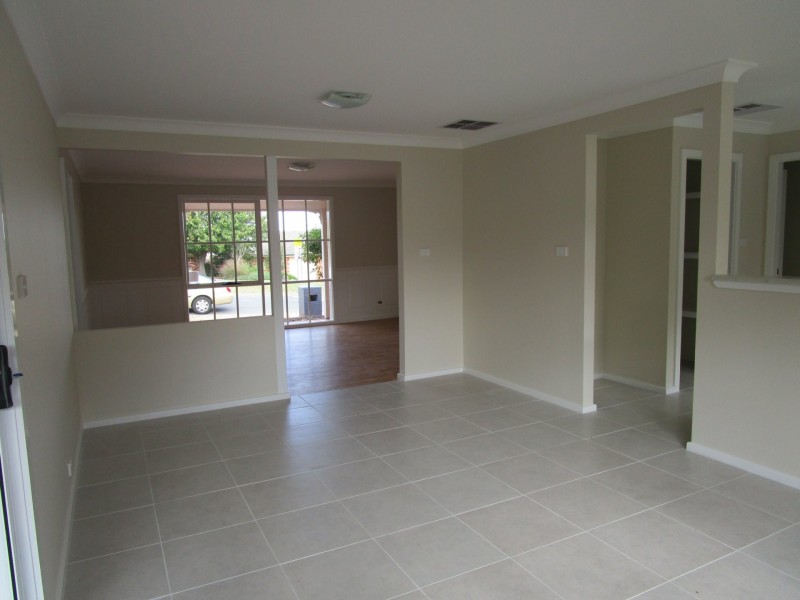 1/16 Spokes Street, Kooringal NSW 2650