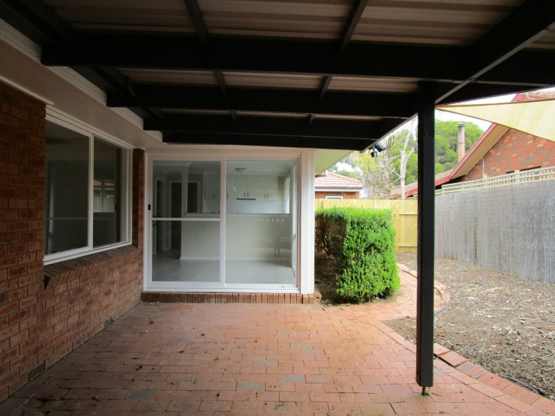 1/16 Spokes Street, Kooringal NSW 2650