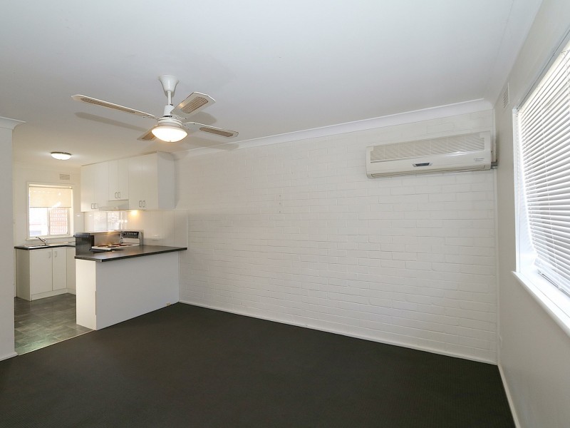 2/9 Sherwood Avenue, Kooringal NSW 2650
