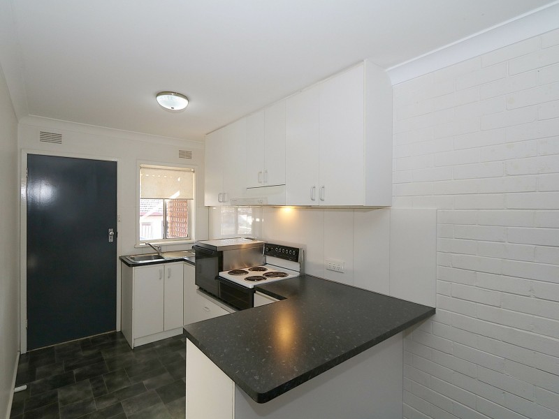 2/9 Sherwood Avenue, Kooringal NSW 2650