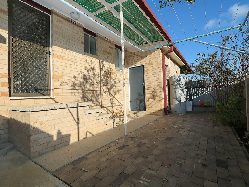 2/9 Sherwood Avenue, Kooringal NSW 2650