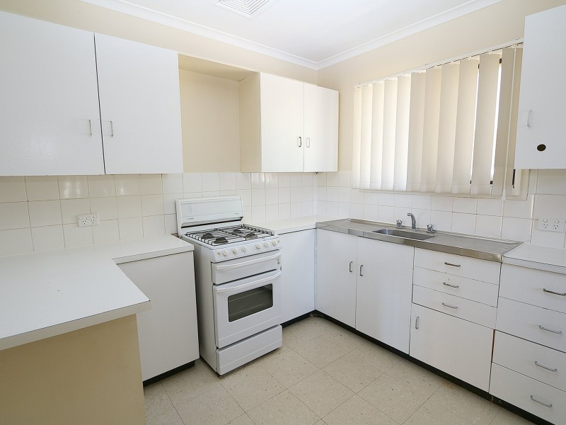4 Rogers Place, Tolland NSW 2650