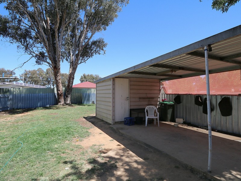 4 Buna Street, Ashmont NSW 2650