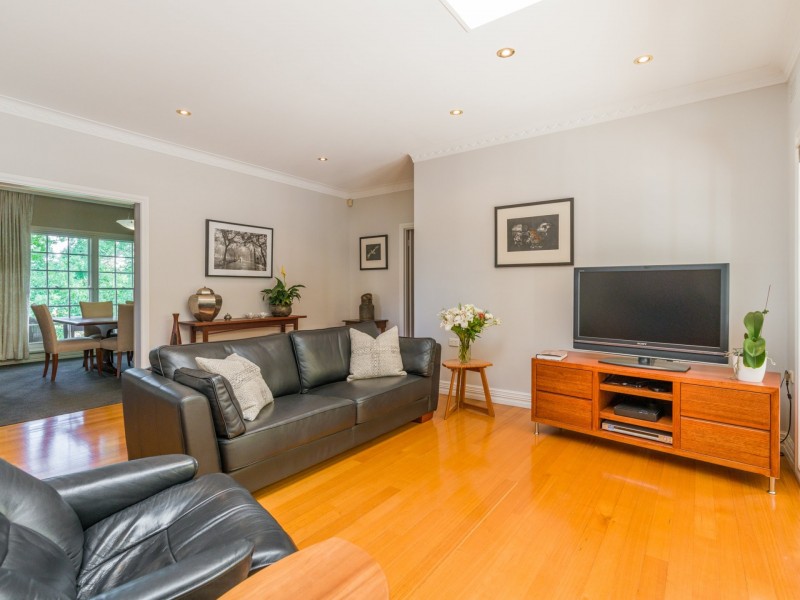 103 Red Hill Road, Kooringal NSW 2650