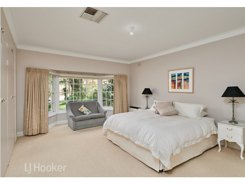 103 Red Hill Road, Kooringal NSW 2650