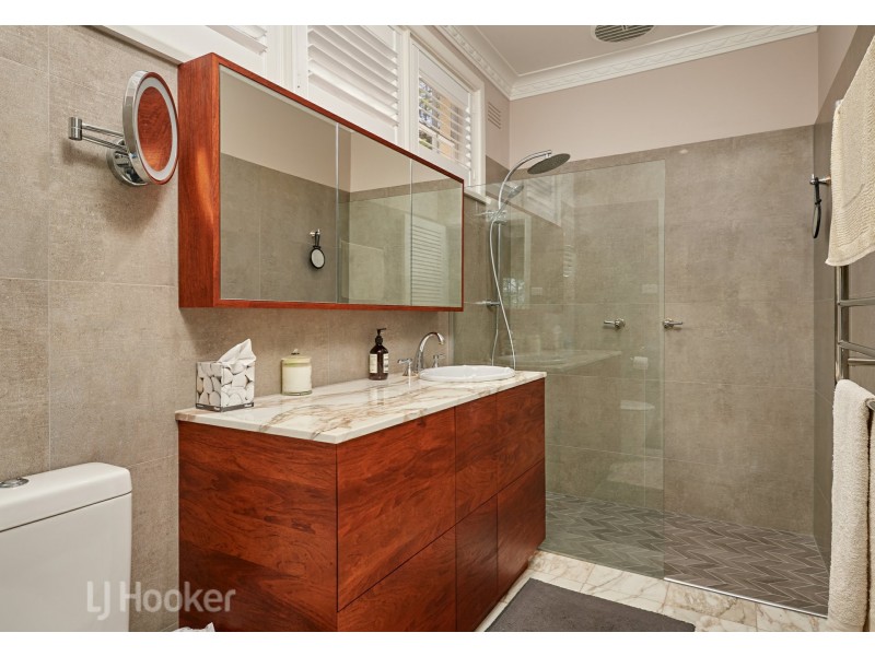 103 Red Hill Road, Kooringal NSW 2650