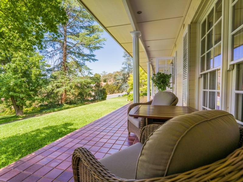 103 Red Hill Road, Kooringal NSW 2650