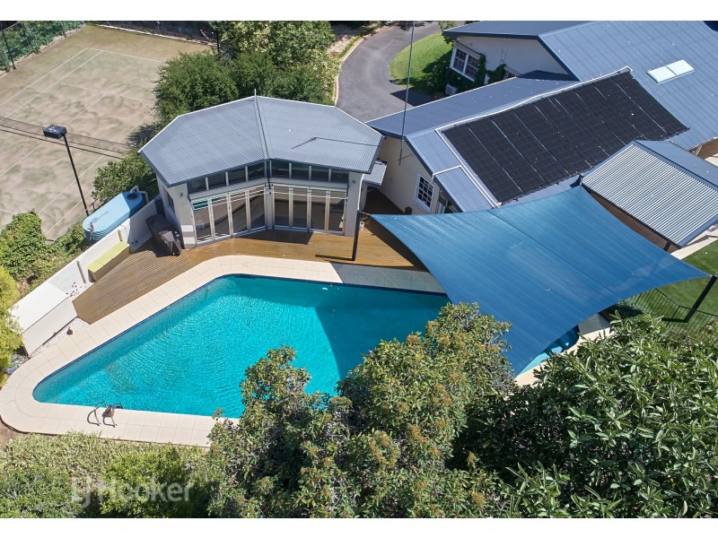 103 Red Hill Road, Kooringal NSW 2650