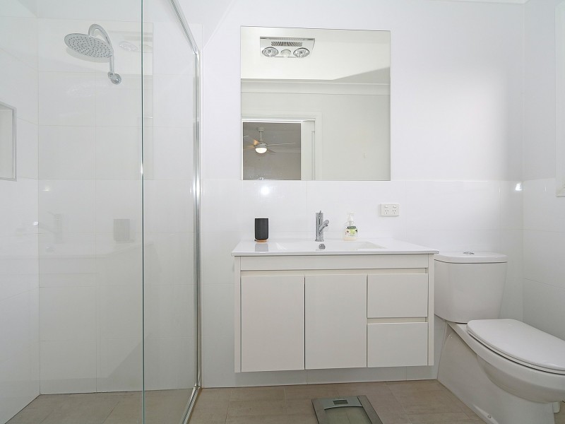 Unit 2/1 Cootamundra Boulevard, Gobbagombalin NSW 2650