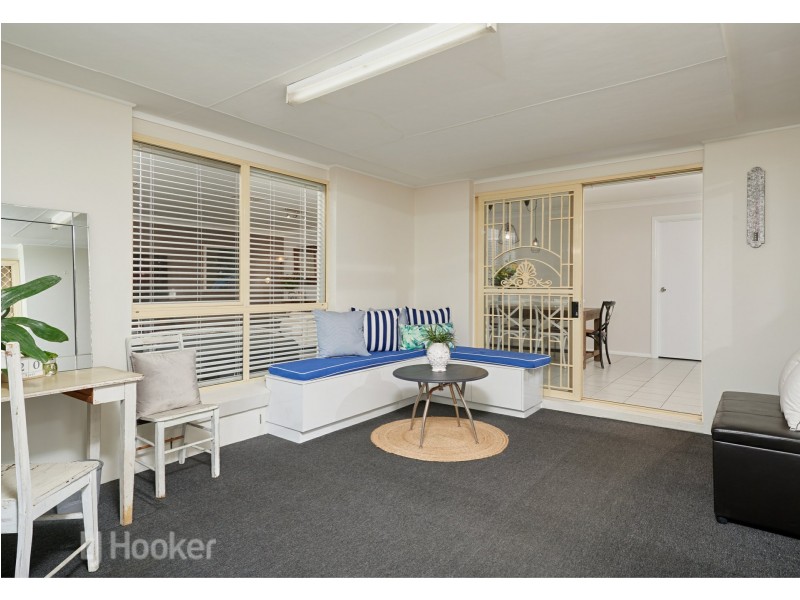 14 Magnolia Parade, Lake Albert NSW 2650