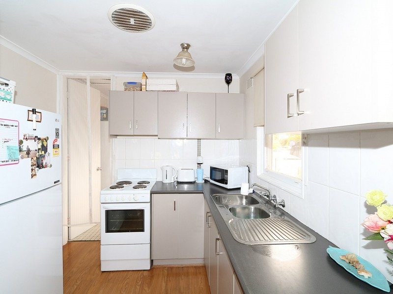 5 Baird Avenue, Kooringal NSW 2650