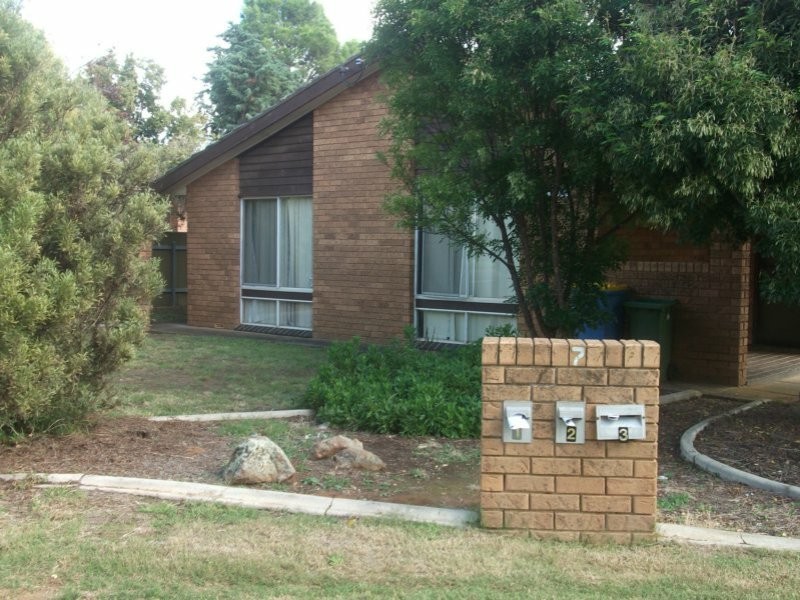 3/7 Wewak Street, Ashmont NSW 2650