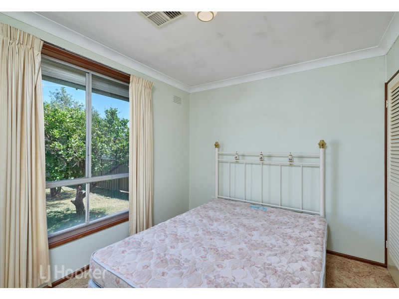 1 Bradley Place, Tolland NSW 2650