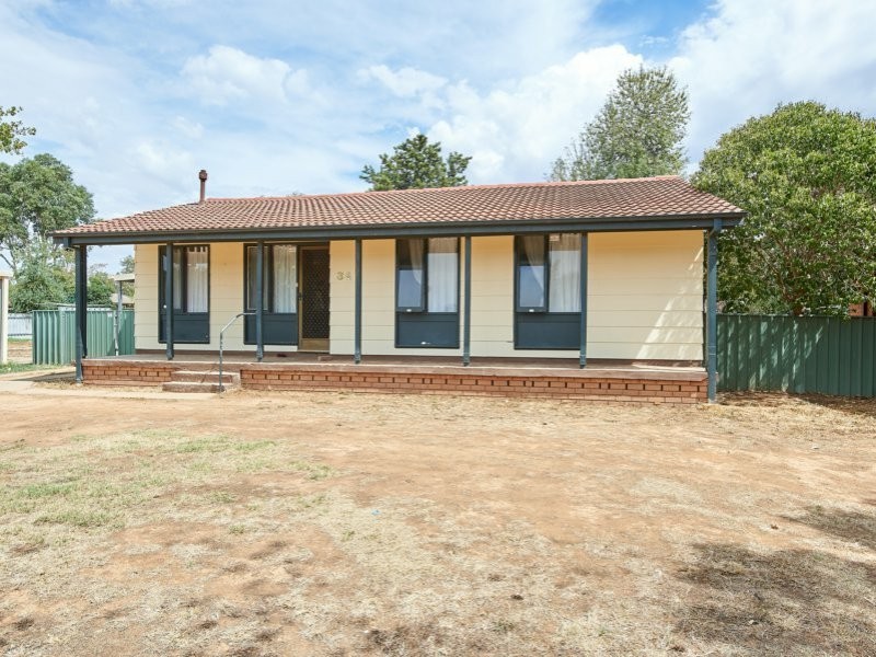 34 Bruce Street, Tolland NSW 2650