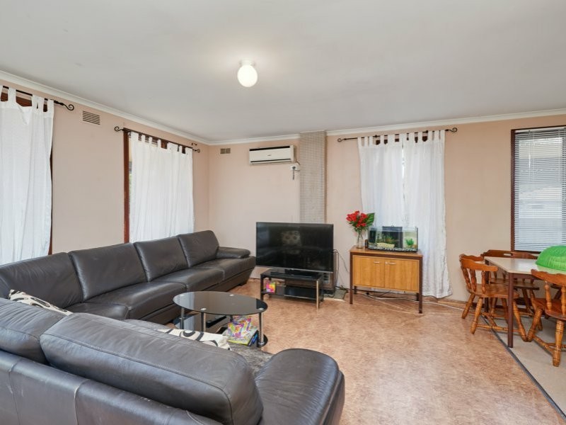 34 Bruce Street, Tolland NSW 2650