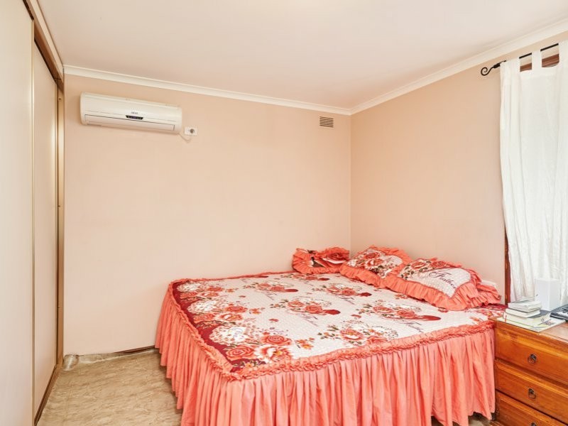 34 Bruce Street, Tolland NSW 2650