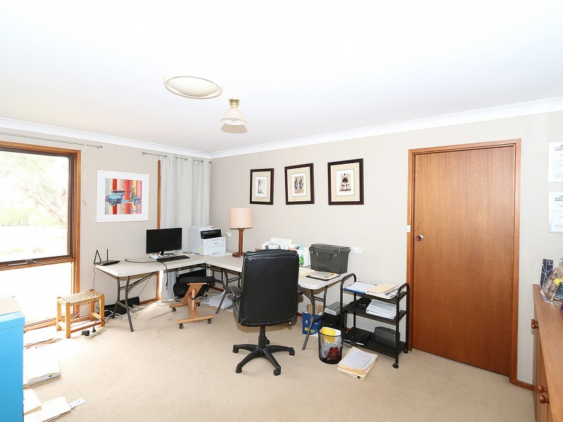 50 Gregadoo Road, Lake Albert NSW 2650