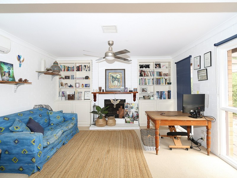 50 Gregadoo Road, Lake Albert NSW 2650