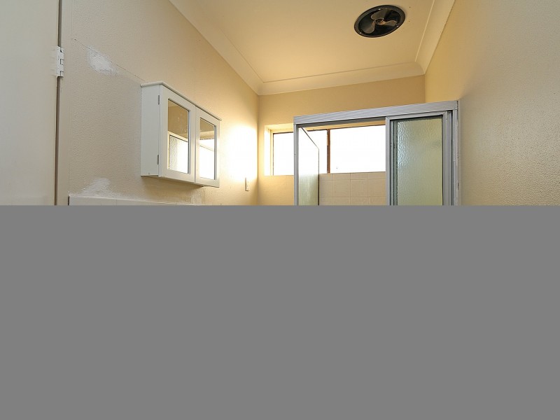 6/9 Henschke Avenue, Tolland NSW 2650