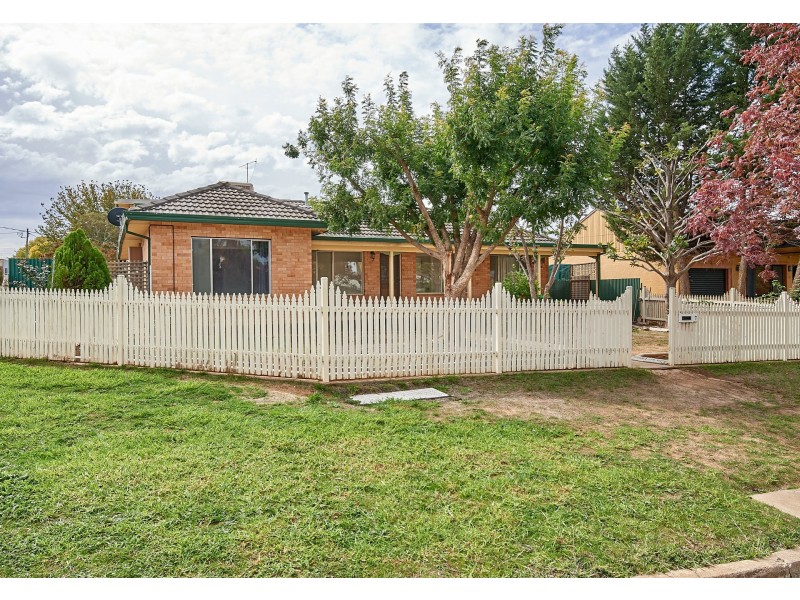7 Marconi Street, Kooringal NSW 2650