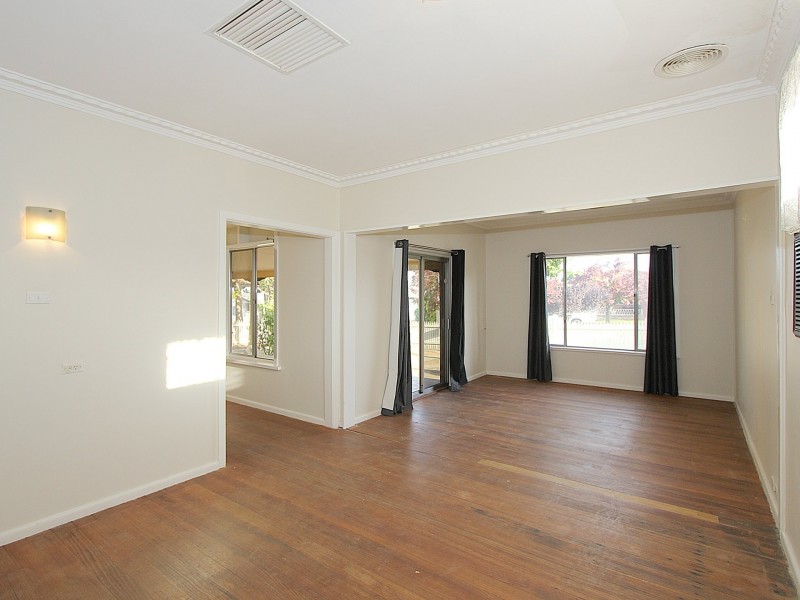 7 Marconi Street, Kooringal NSW 2650