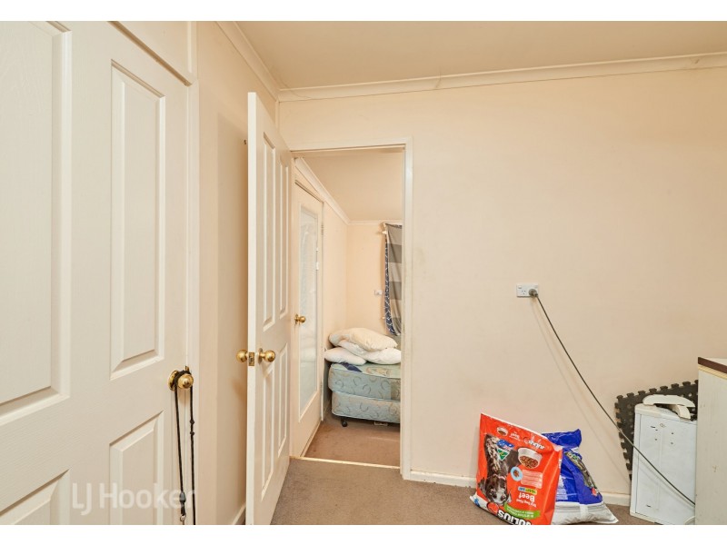 52 Ziegler Avenue, Kooringal NSW 2650