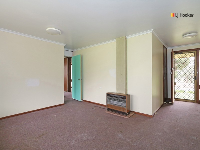 30 Blakemore Avenue, Ashmont NSW 2650