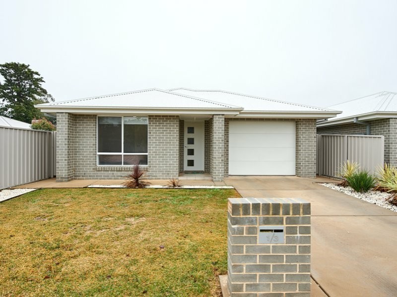 1/3 Craft Street, Lake Albert NSW 2650
