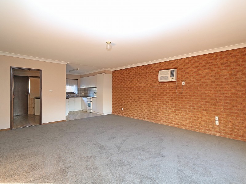 2/6 Dunn Avenue, Forest Hill NSW 2651