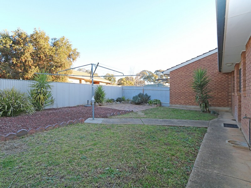 2/6 Dunn Avenue, Forest Hill NSW 2651