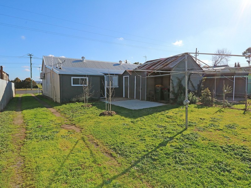 73 Beckwith Street, Wagga Wagga NSW 2650