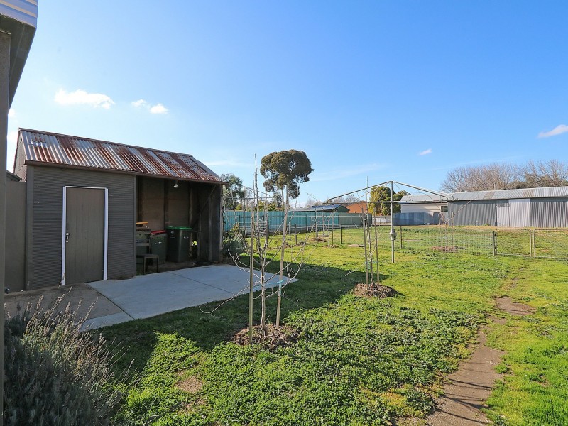 73 Beckwith Street, Wagga Wagga NSW 2650